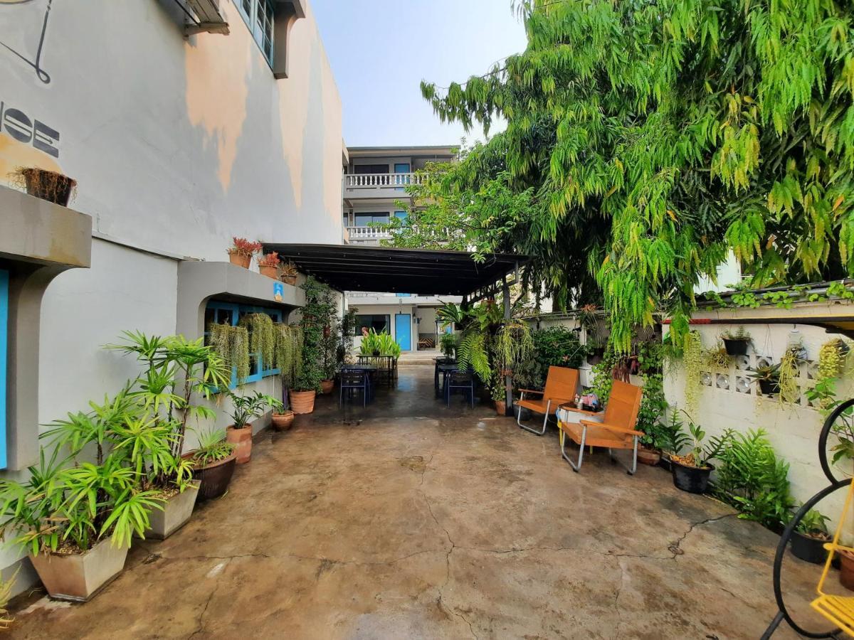 Sleep Guesthouse Чиангмай Экстерьер фото